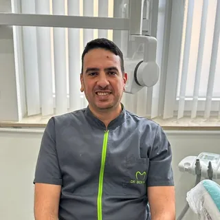 Dr Ouassim Ben Haj Salah, dentiste omnipraticien à Anderlecht